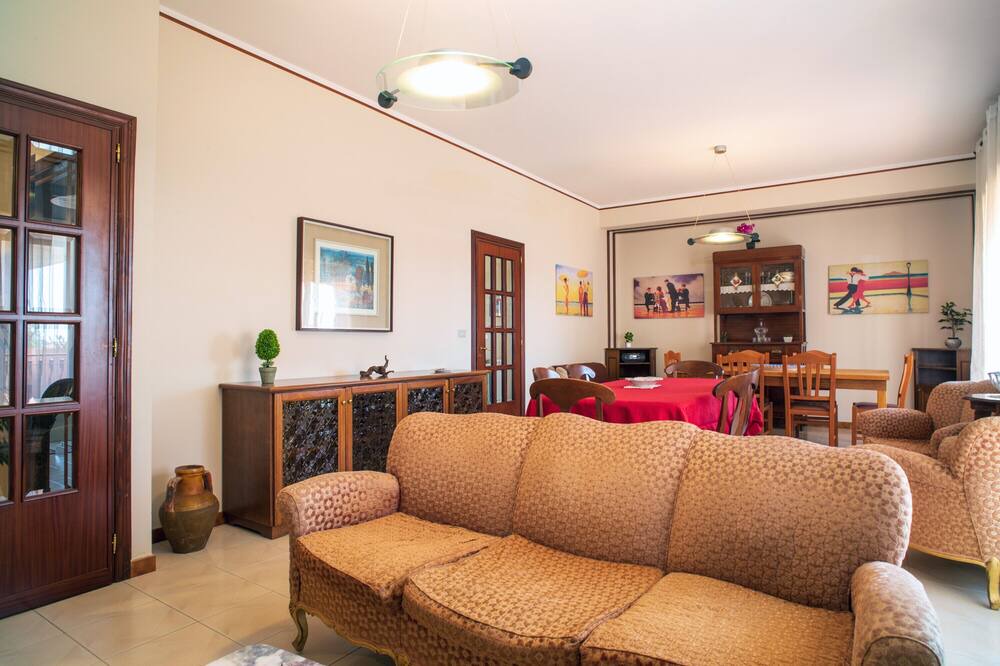 Photo of Livingroom in Riposto