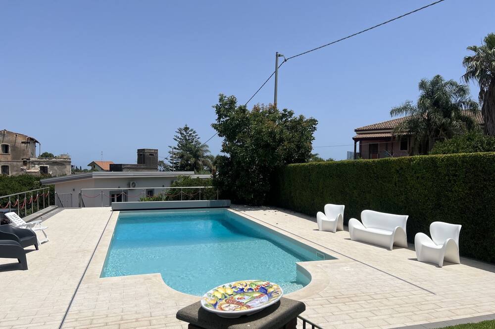 Photo of Outdoor in Carruba