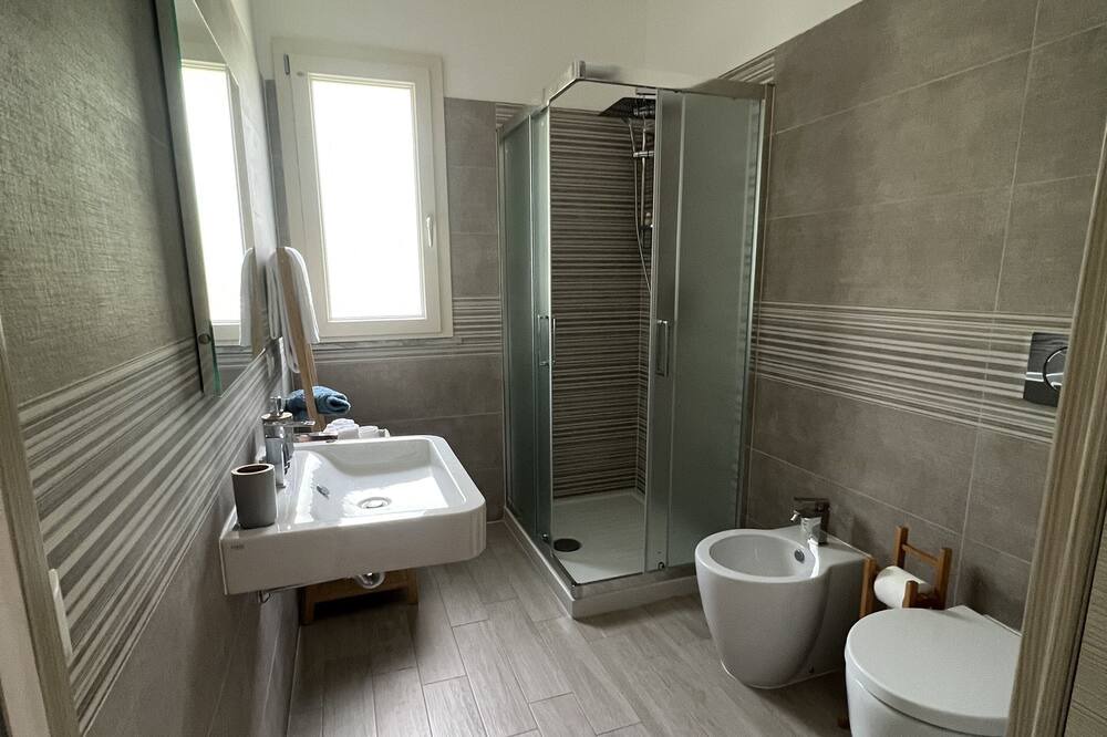 Photo of Bathroom in Carruba