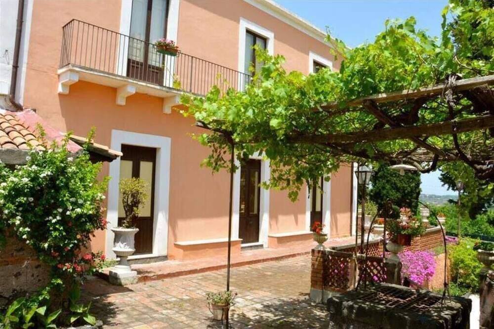 Photo of Outdoor in Viagrande