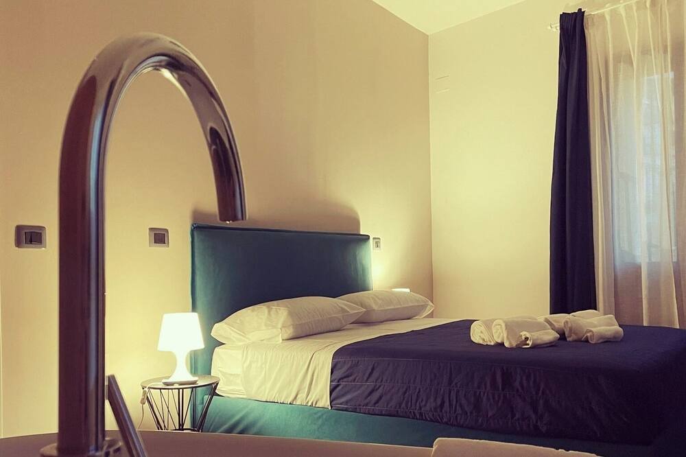 Photo of Bedroom in Paola