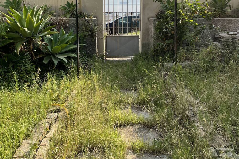 Photo of Outdoor in Catona