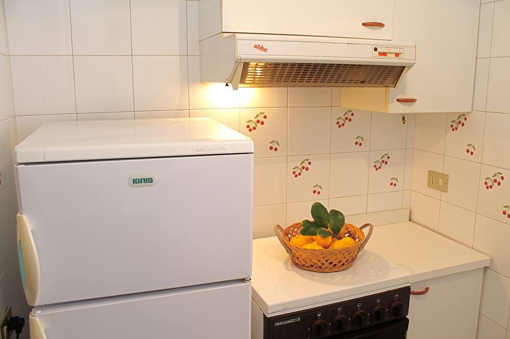 Photo of Kitchen in Campofelice di Roccella