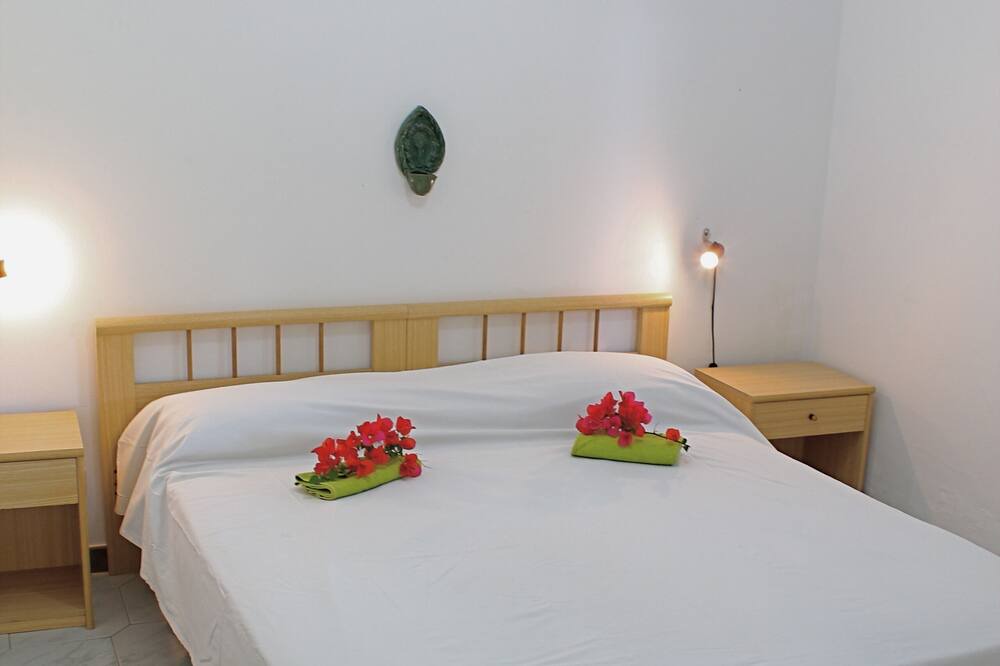 Photo of Bedroom in Campofelice di Roccella