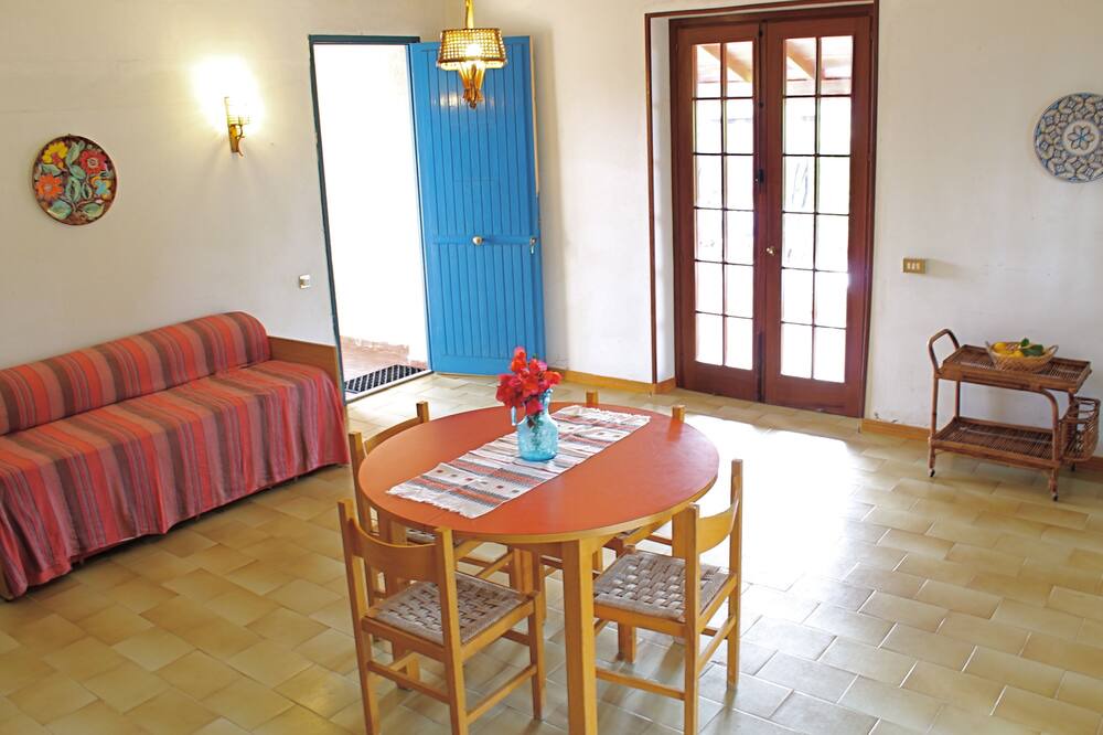 Photo of Livingroom in Campofelice di Roccella