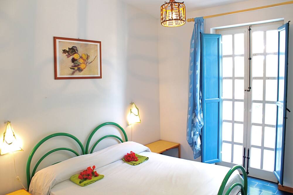Photo of Bedroom in Campofelice di Roccella
