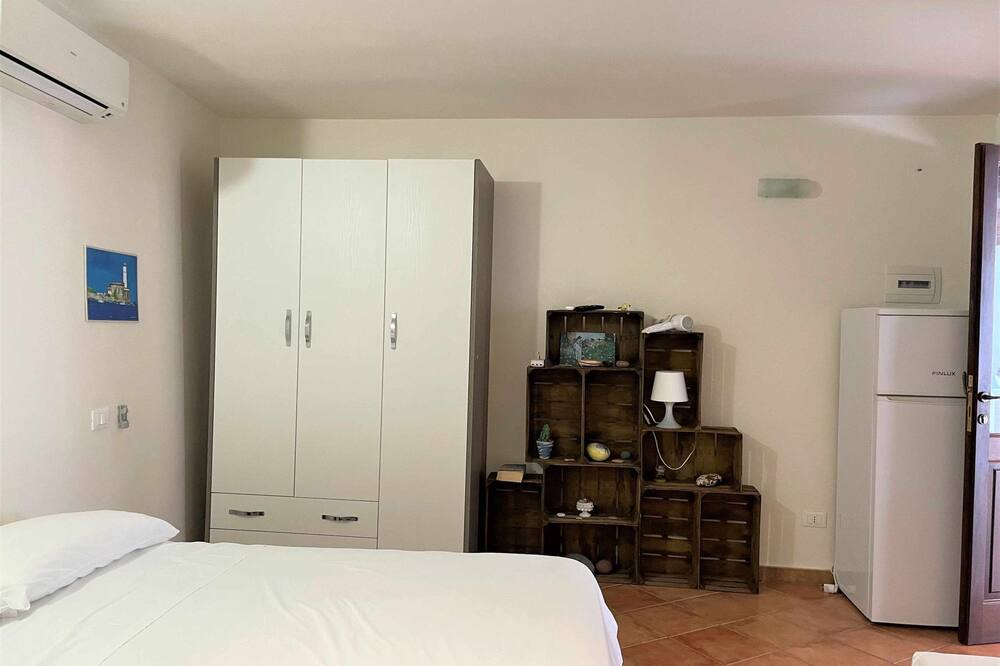 Photo of Bedroom in Santa Marina Salina