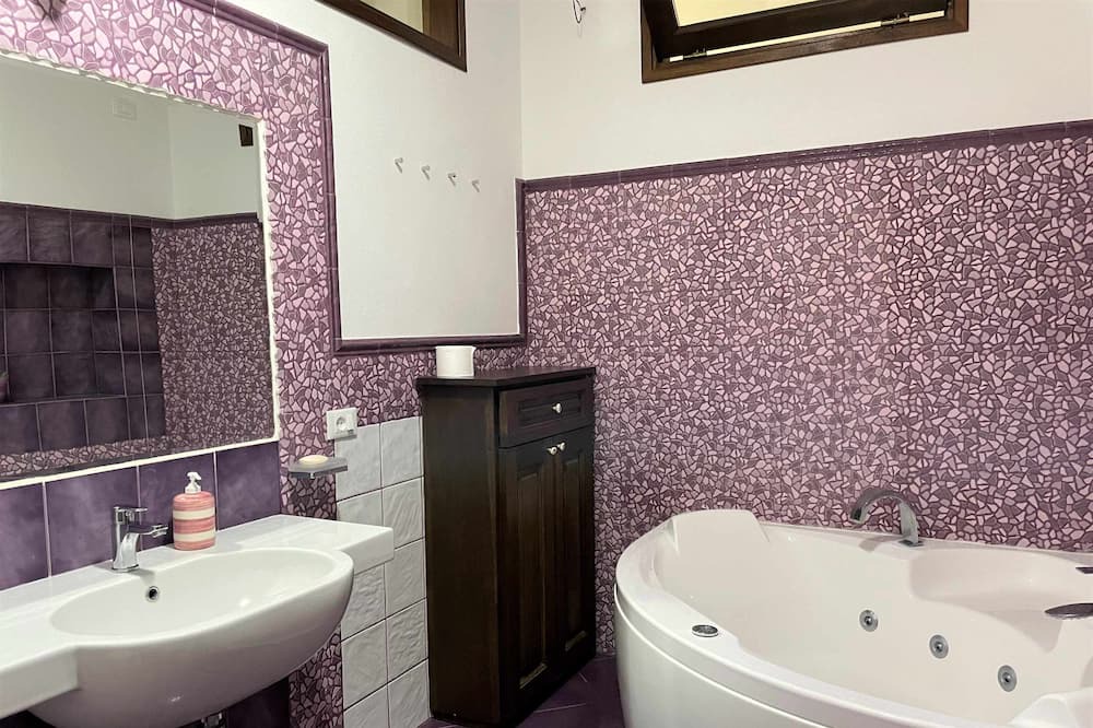 Photo of Bathroom in Santa Marina Salina