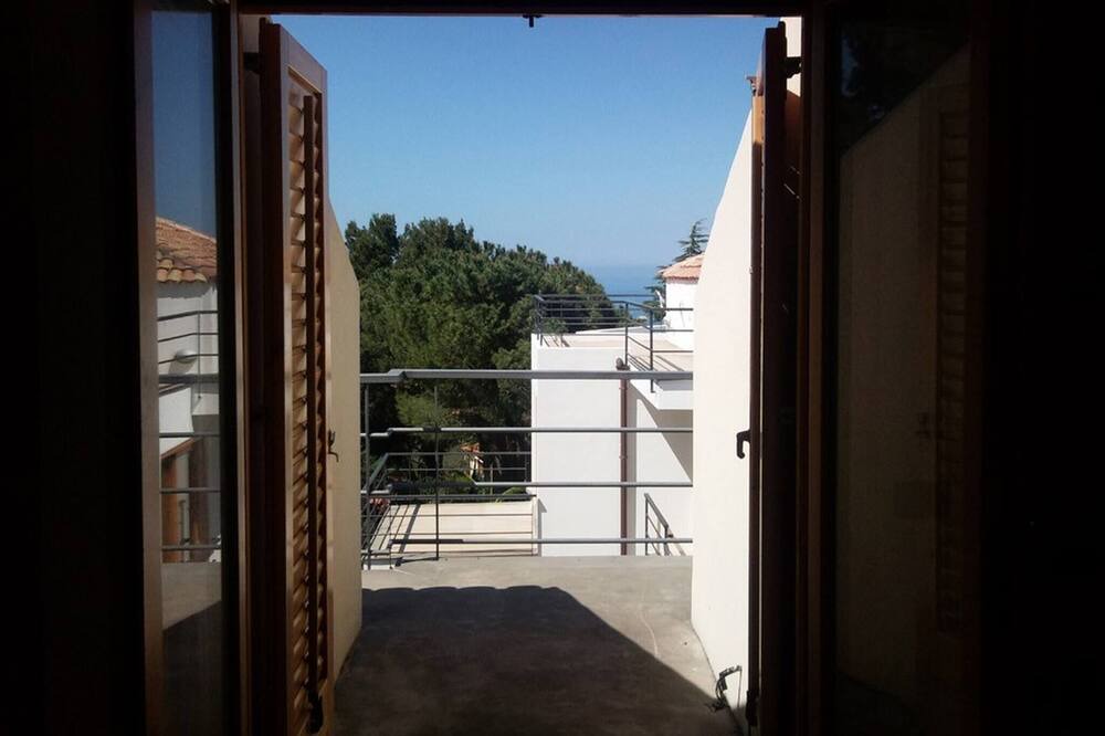 Photo of Patio Balcony in Torre Colonna-sperone