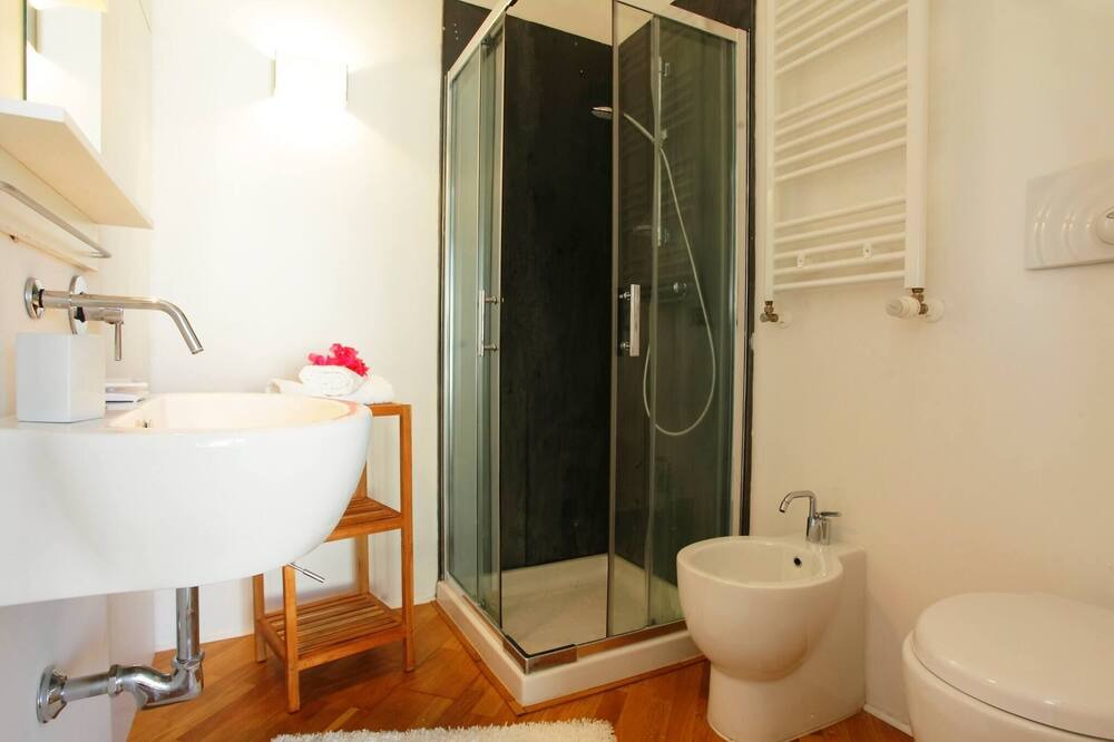 Photo of Bathroom in Torre Colonna-sperone