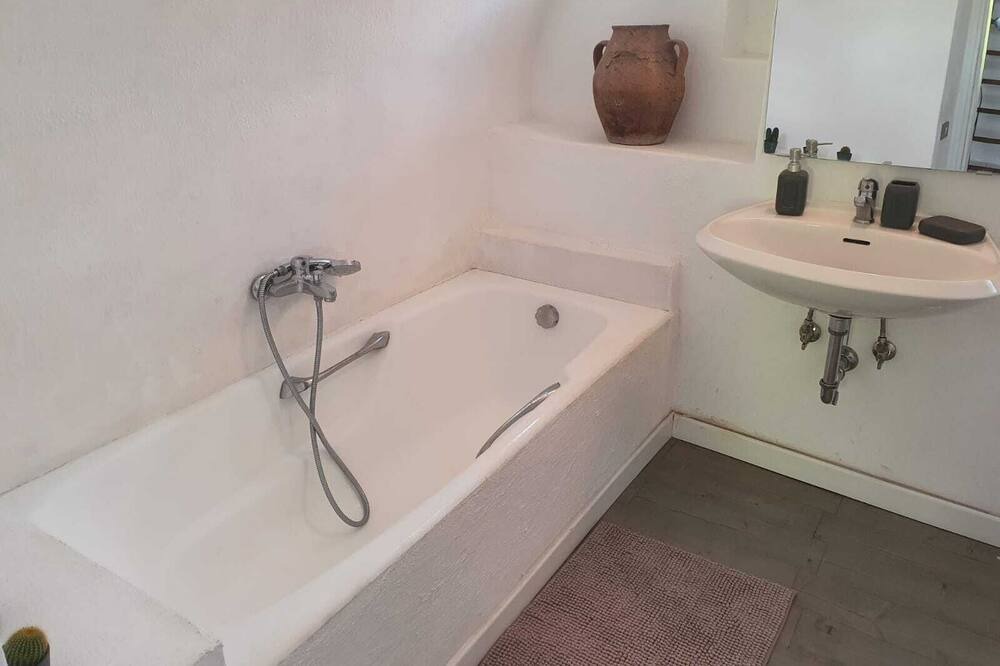Photo of Bathroom in Melizzano