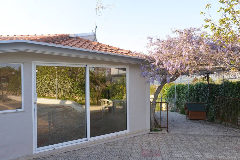 Photo of Outdoor in Solarino