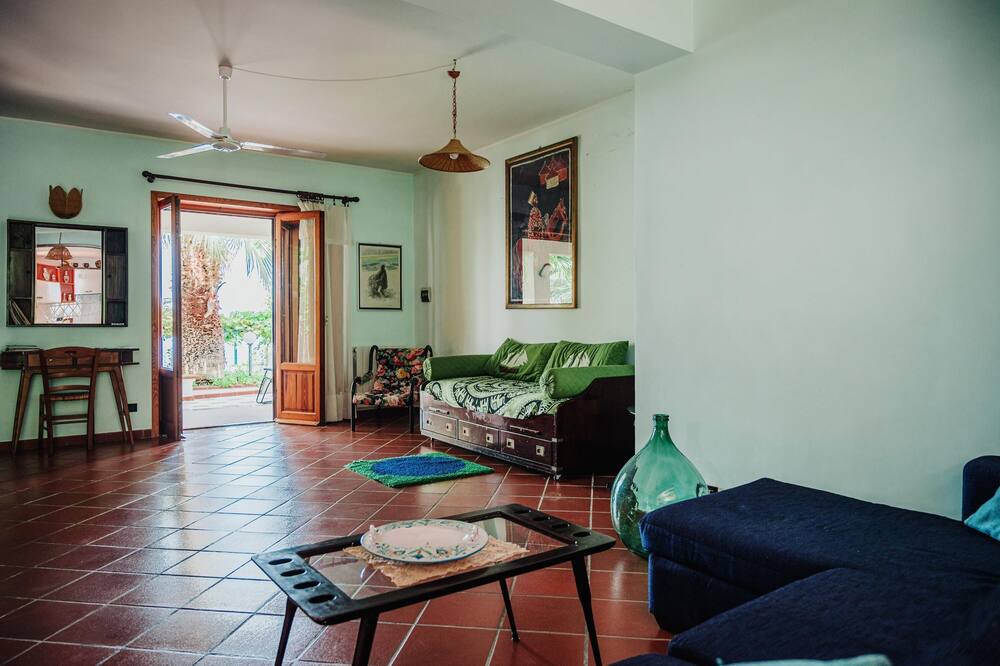 Photo of Livingroom in Gioiosa Marea