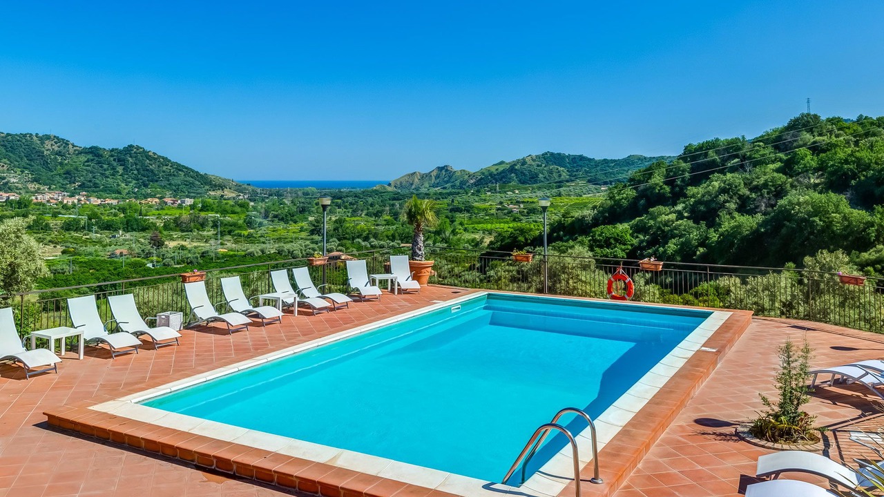Photo of Outdoor in Mitogio