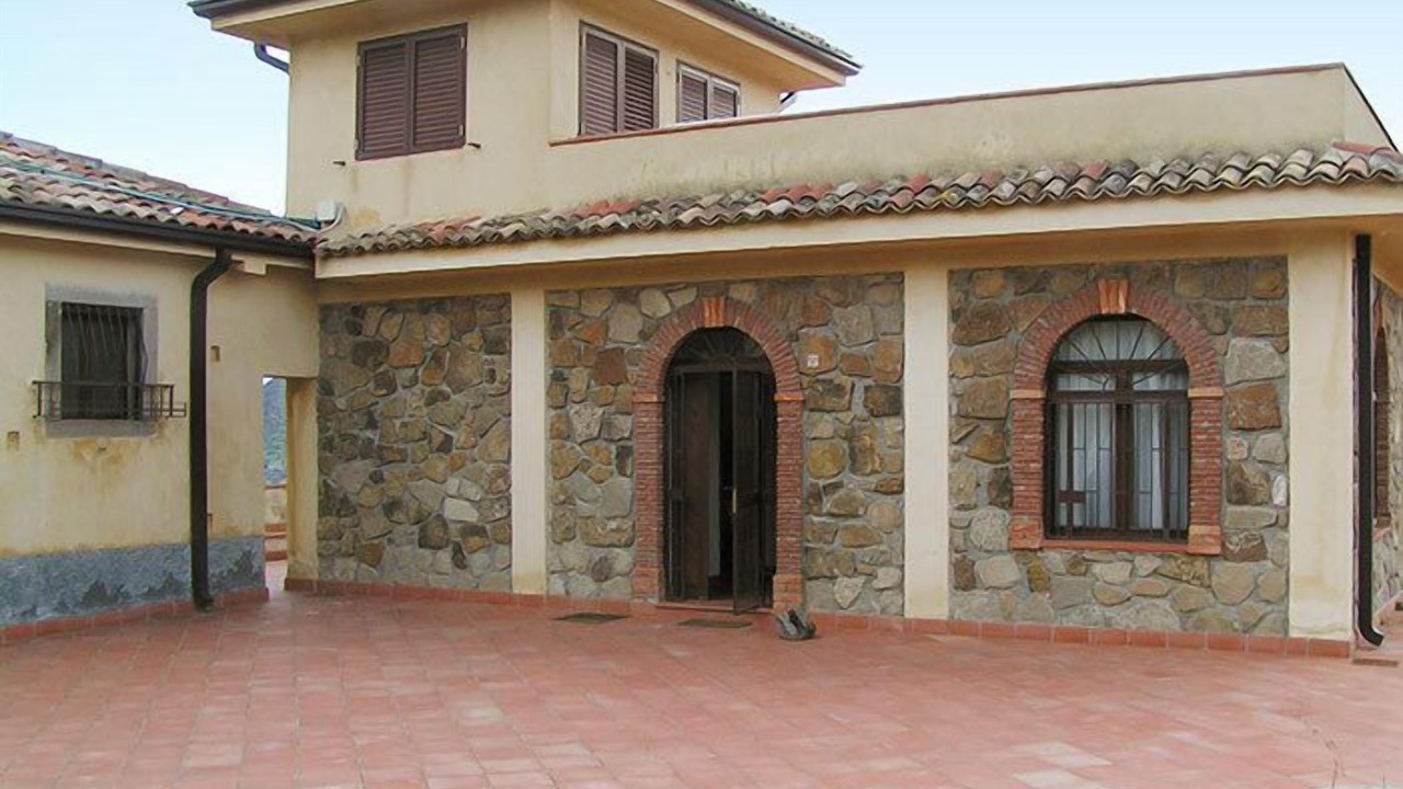Photo of Outdoor in Mitogio