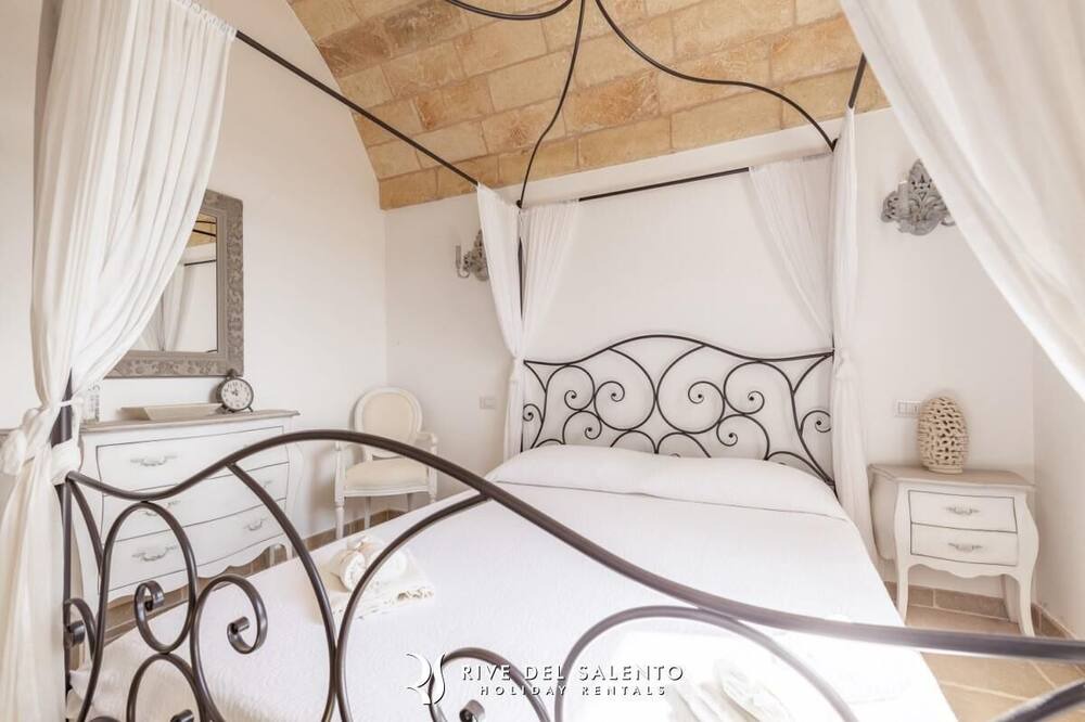 Photo of Bedroom in Salve