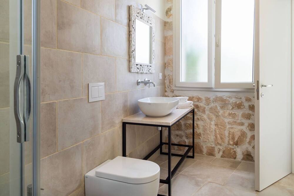 Photo of Bathroom in Plemmirio