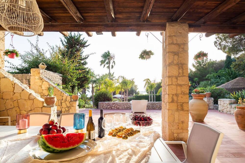 Photo of Patio Balcony in Plemmirio