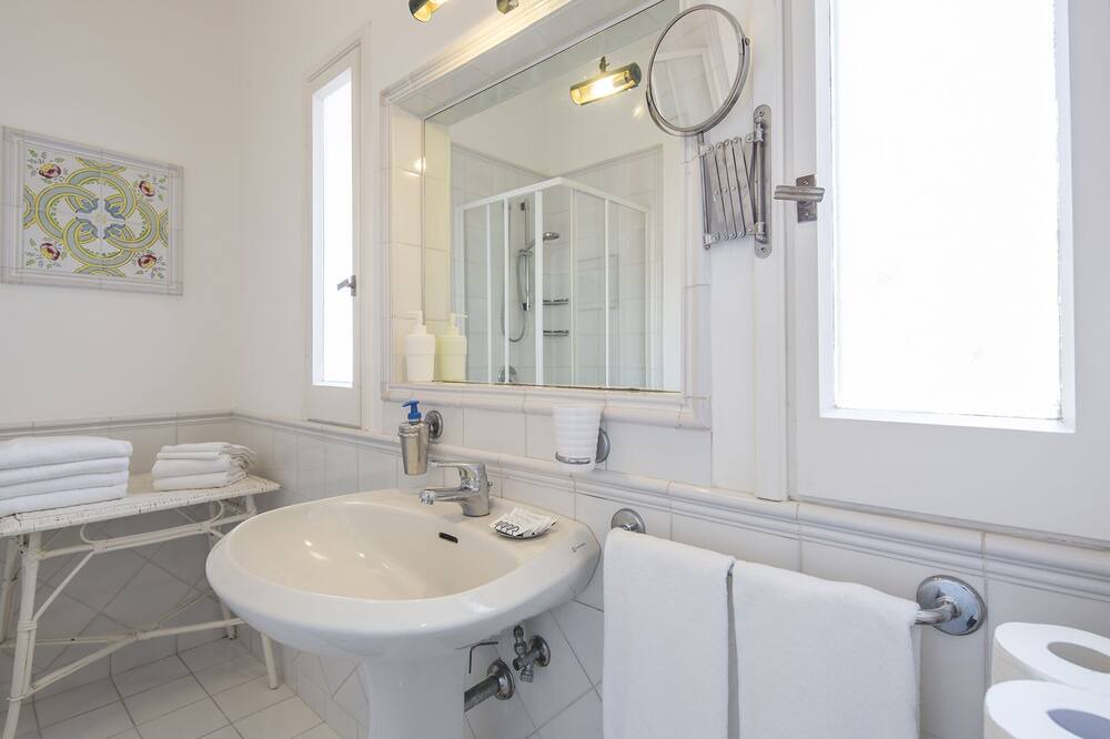 Photo of Bathroom in Pogerola