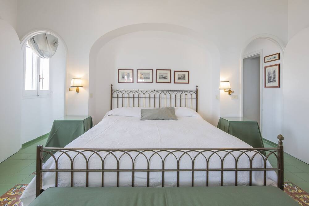 Photo of Bedroom in Pogerola