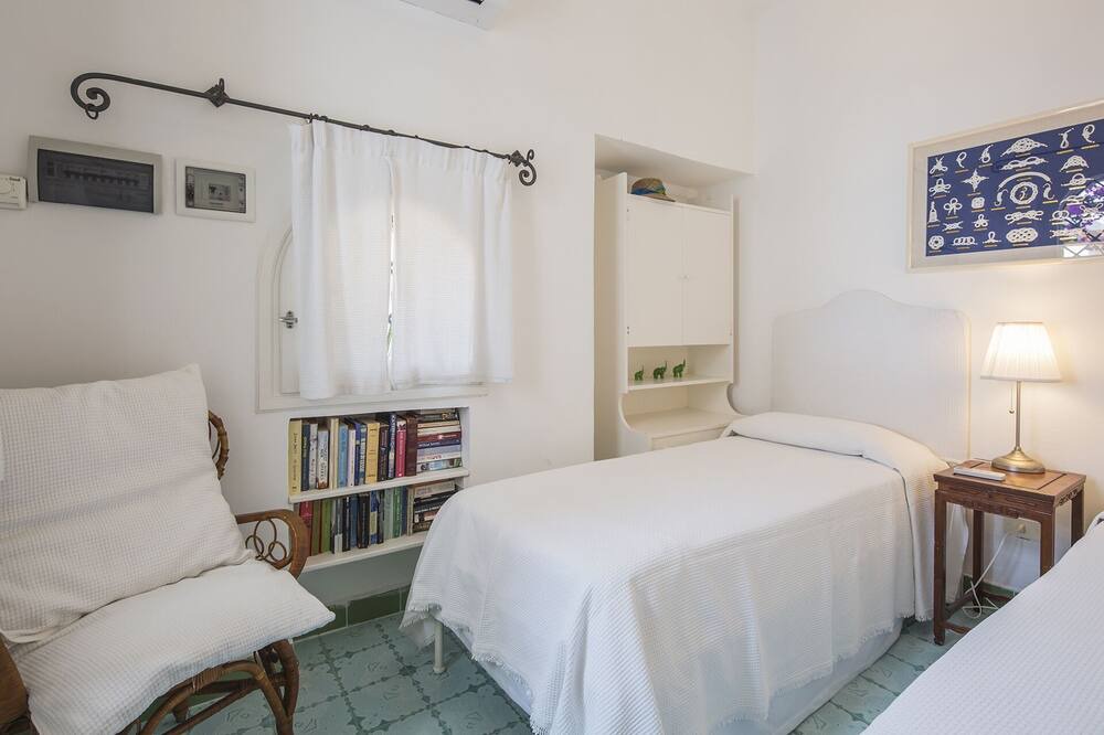 Photo of Bedroom in Pogerola