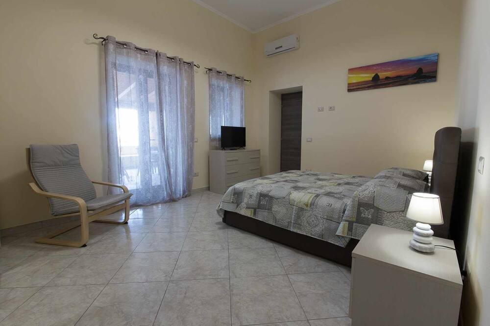 Photo of Bedroom in Lingua