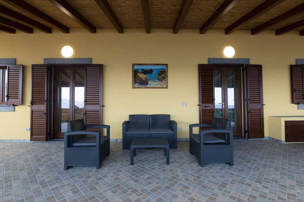 Photo of Livingroom in Lingua