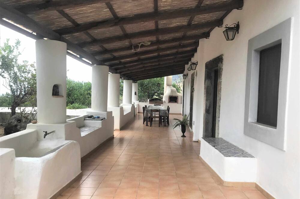 Photo of Patio Balcony in Malfa