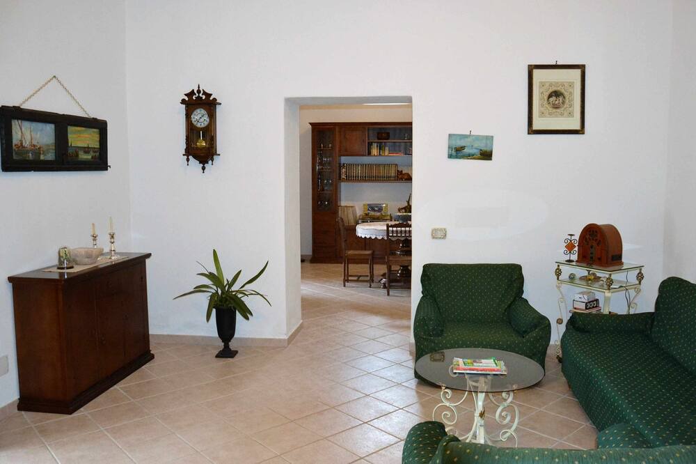 Photo of Livingroom in Malfa