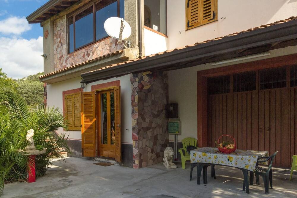 Photo of Outdoor in Mitogio