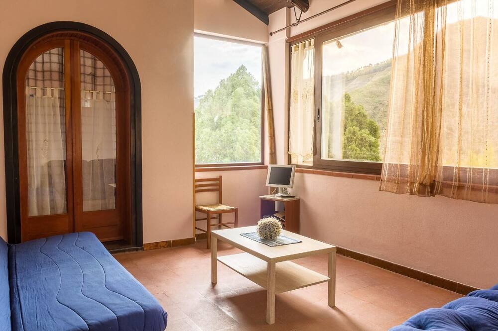 Photo of Bedroom in Mitogio