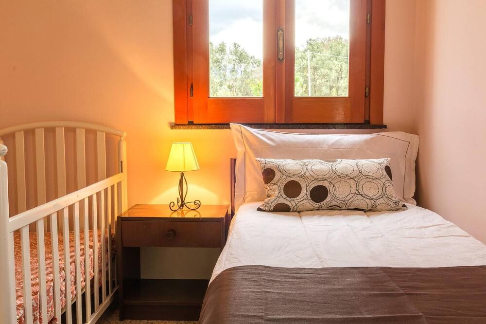 Photo of Bedroom in Mitogio