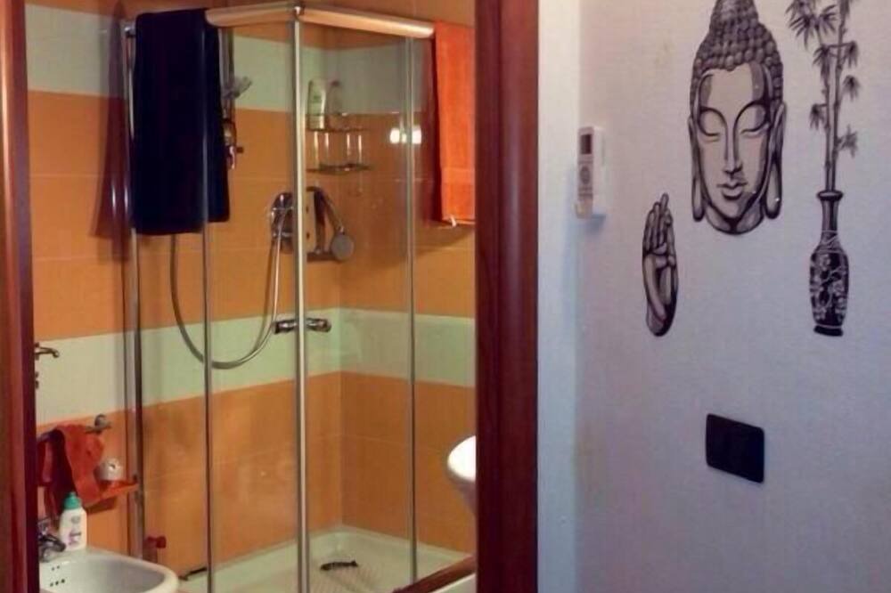 Photo of Bathroom in Cariati