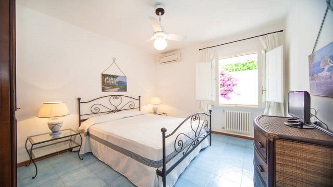 Photo of Bedroom in Ischia Porto