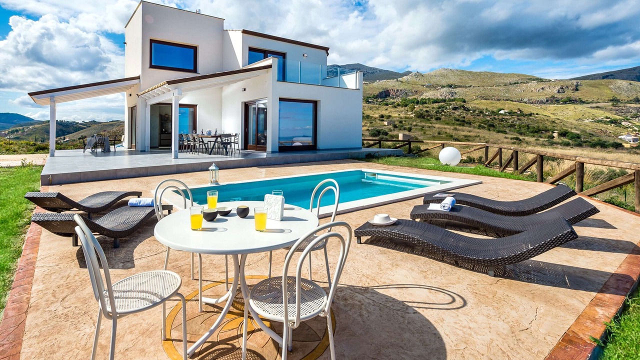 Photo of Patio Balcony in Scopello