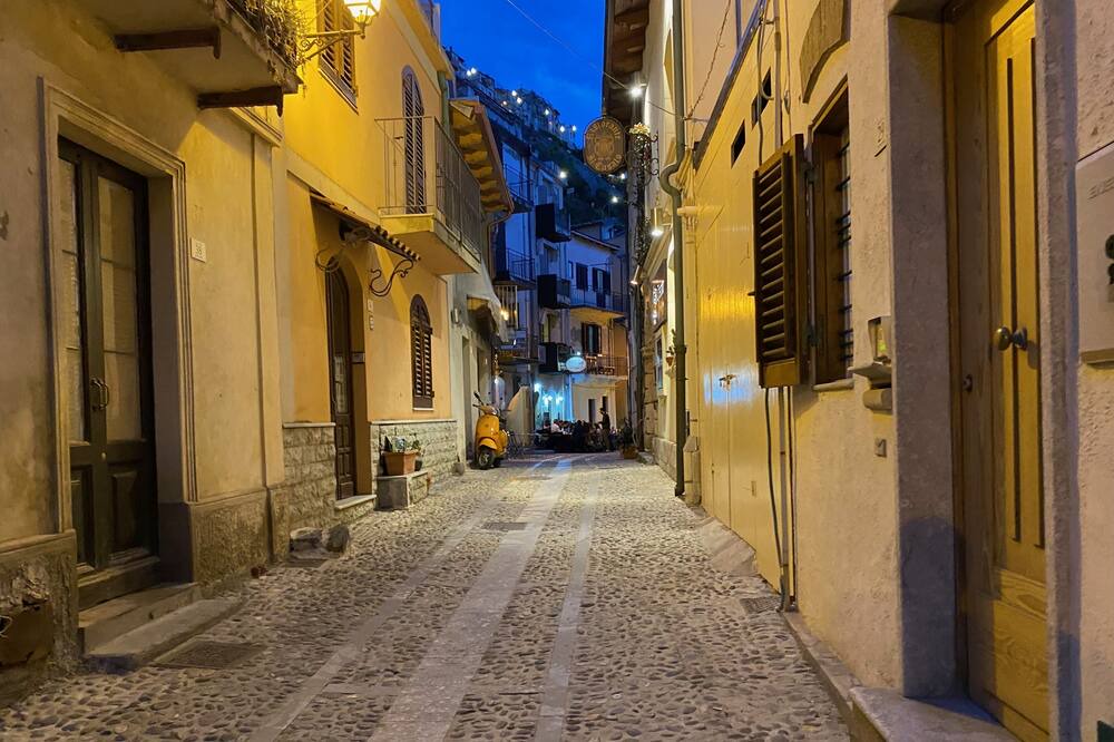 Photo of Outdoor in Scilla