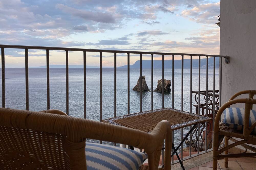 Photo of Patio Balcony in Scilla