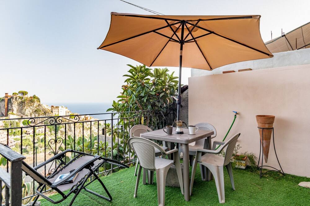 Photo of Patio Balcony in Castelmola