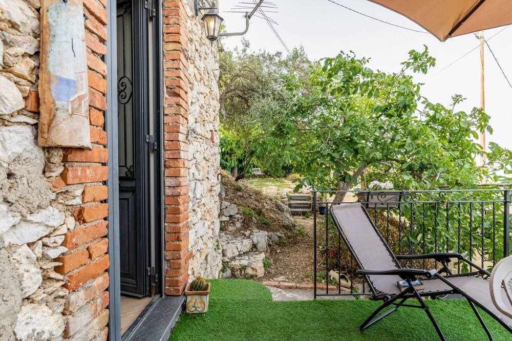 Photo of Patio Balcony in Castelmola