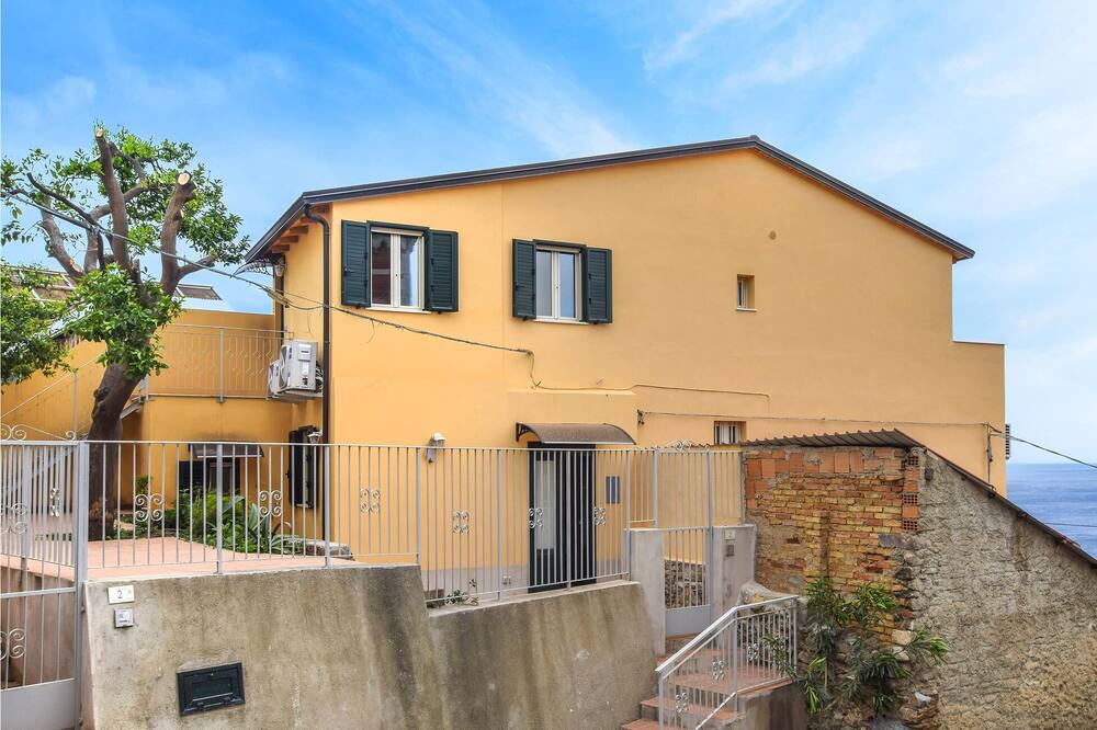 Photo of Outdoor in Scilla