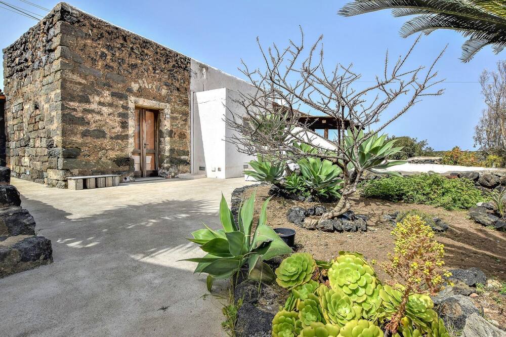Photo of Outdoor in Khamma Fuori