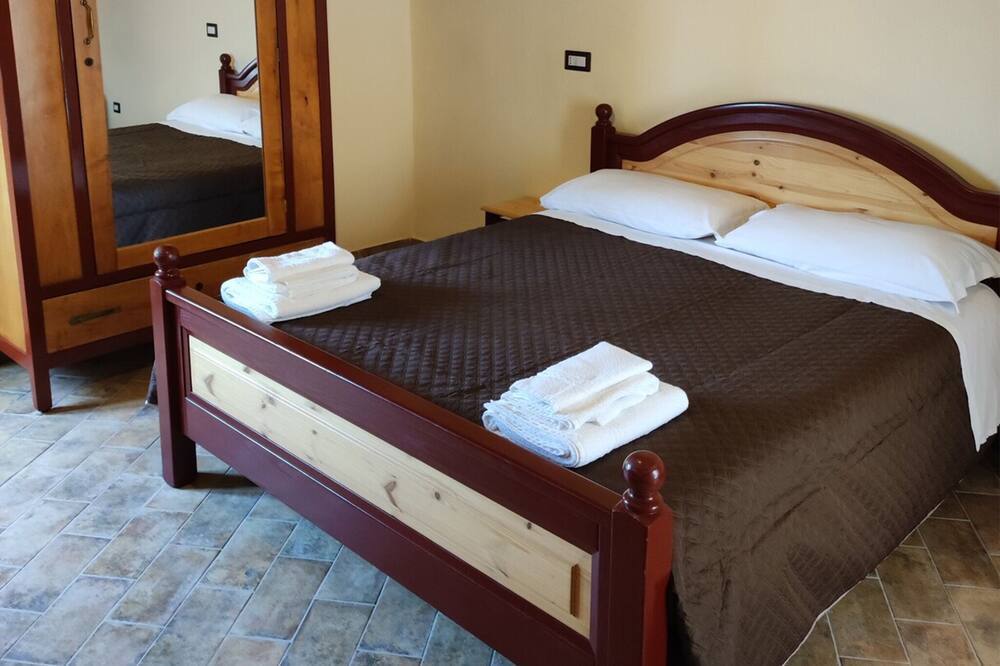 Photo of Bedroom in Strongoli