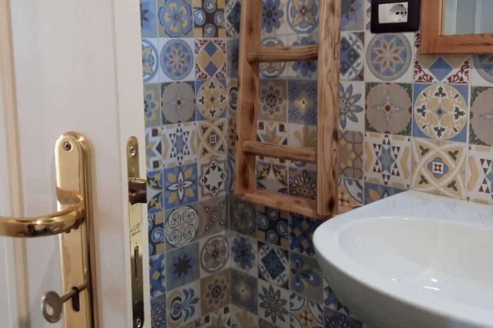 Photo of Bathroom in Strongoli