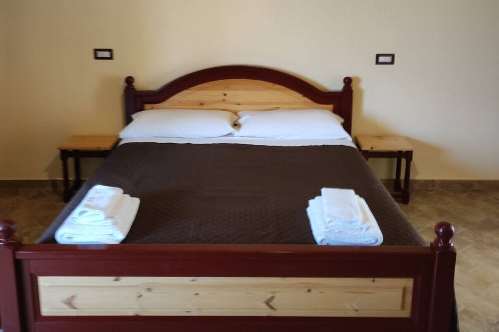 Photo of Bedroom in Strongoli