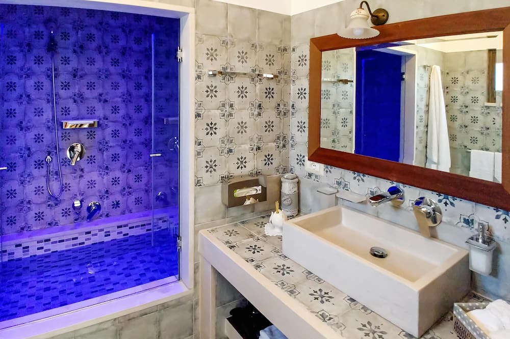 Photo of Bathroom in Pezze di Greco