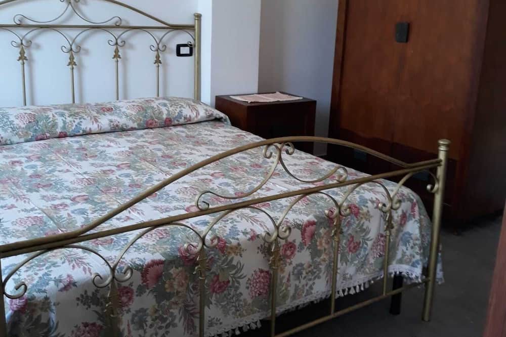 Photo of Bedroom in Gioia Tauro