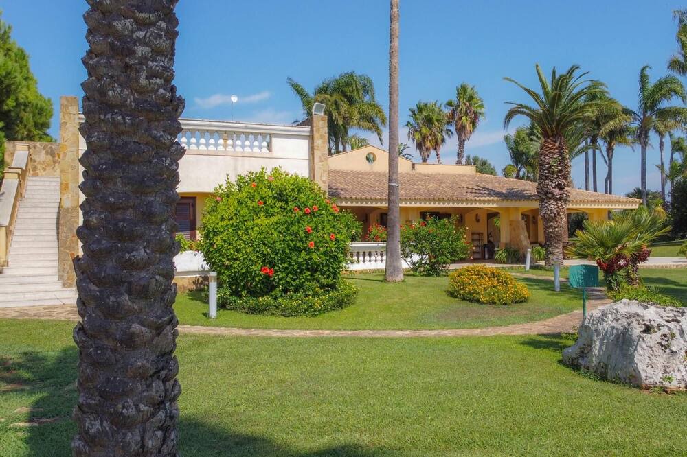 Photo of Outdoor in Salemi