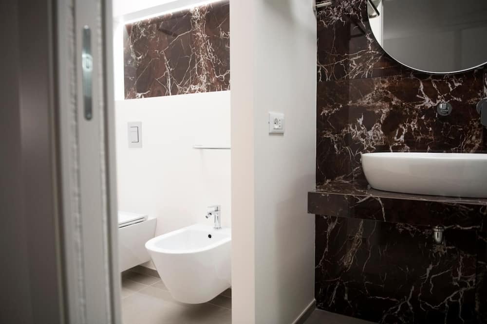 Photo of Bathroom in Alcamo Historic Center