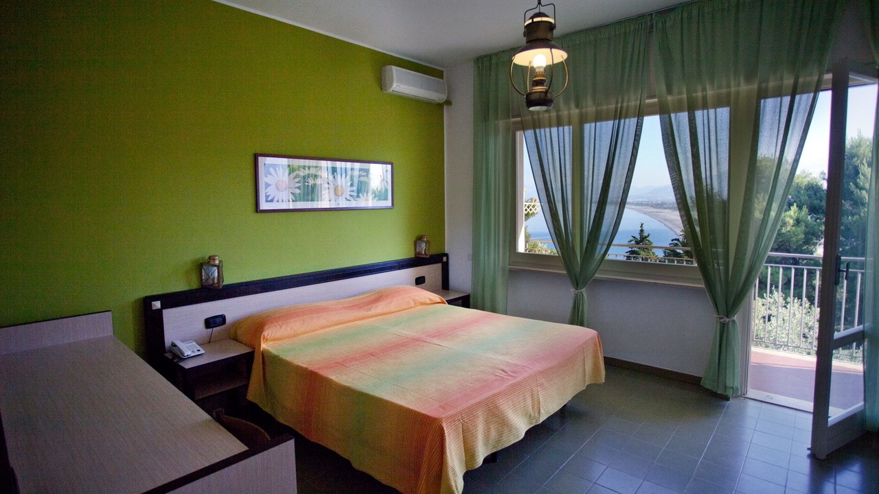 Photo of Bedroom in Cirella