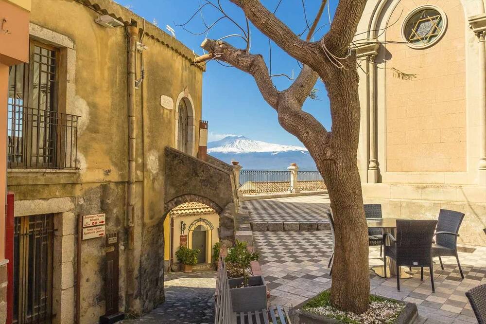 Photo of Outdoor in Porticato